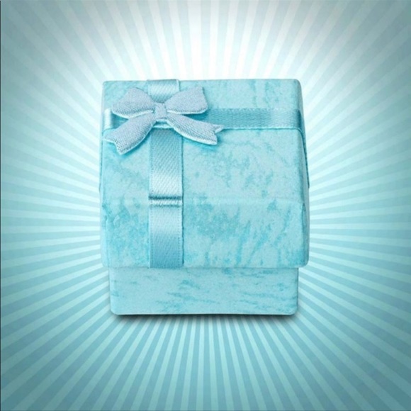 Gorgeous Silver Amber/Olive Leaf Ring - Picture 7 of 8